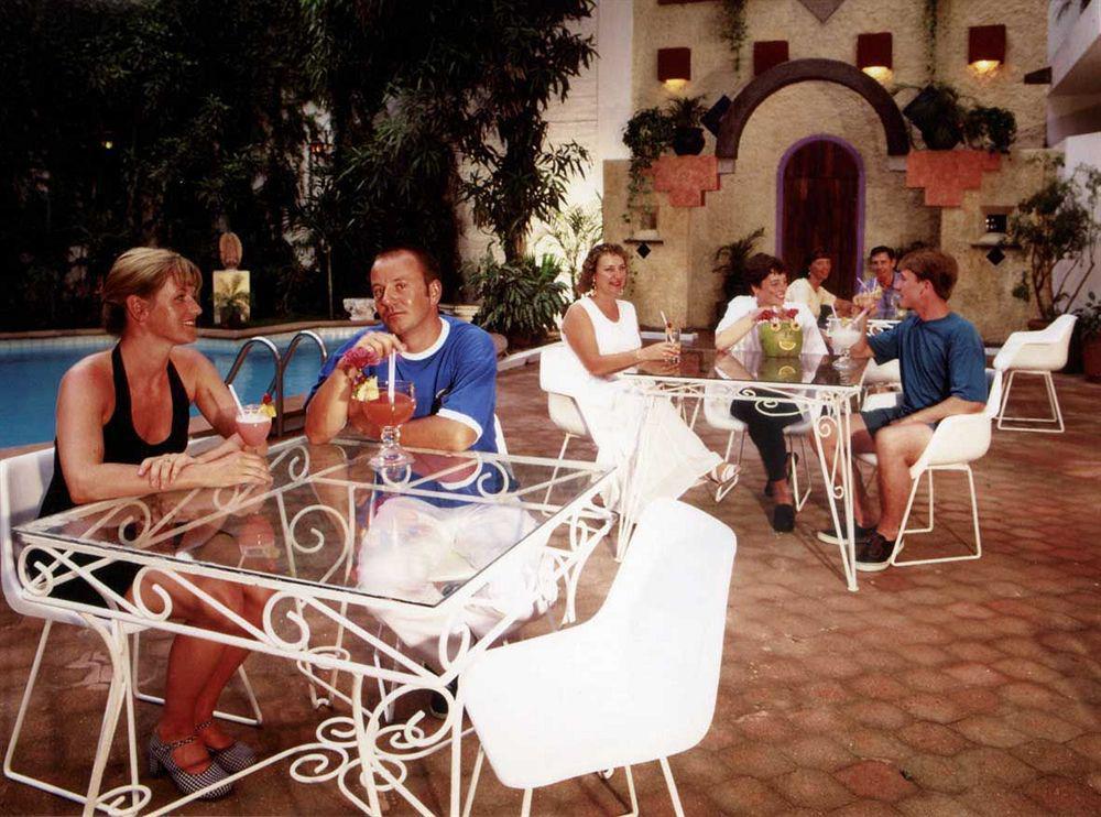 Los Arcos Suites Puerto Vallarta Restaurante foto